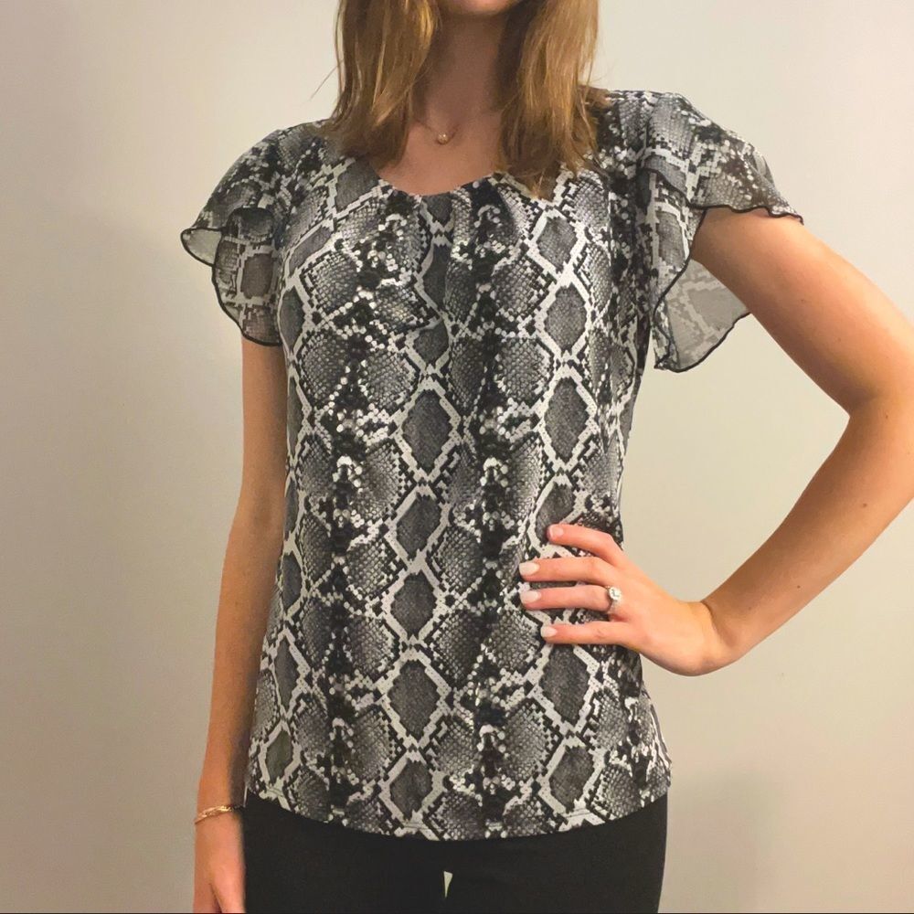 Snake Print flutter sleeve top | Size: S | EUC | Colors: Black, Gray, and White